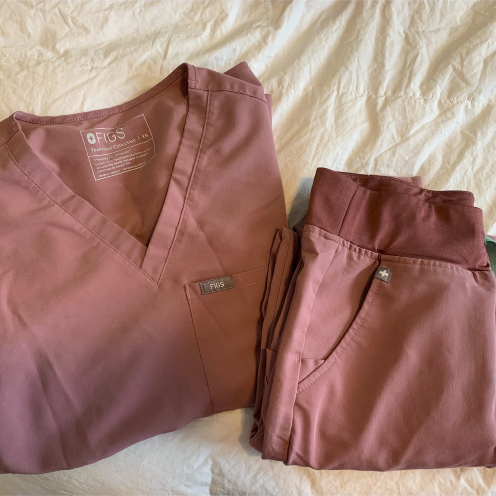 Figs Mauve Scrub Set